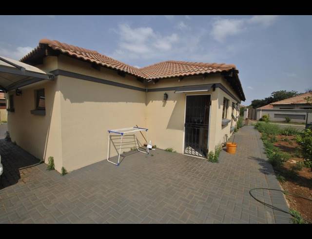 4 BEDROOM HOUSE FOR SALE IN DAWN PARK